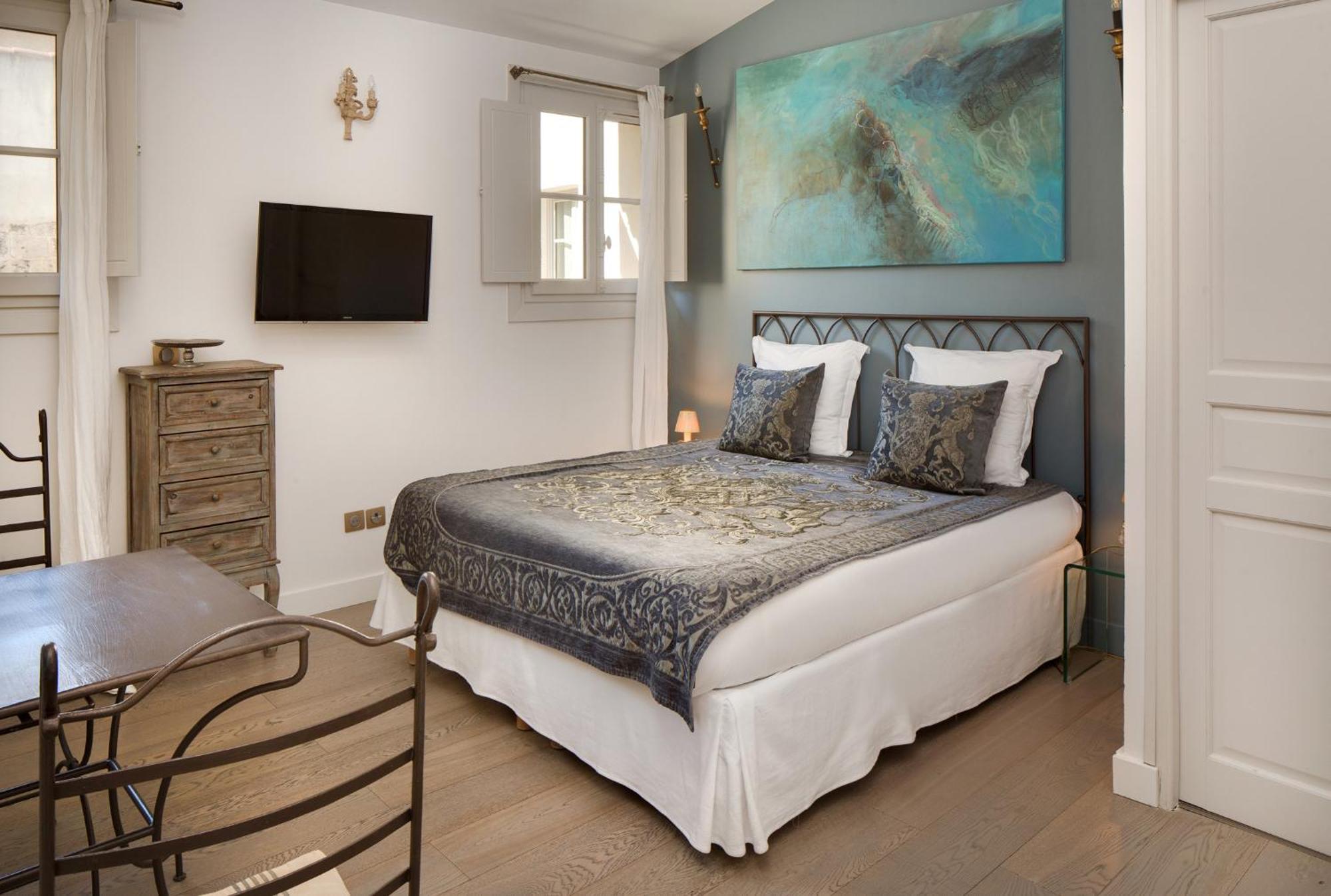 La Maison Des Augustins 4 Stars Spa Et Fitness Aviñón Habitación foto
