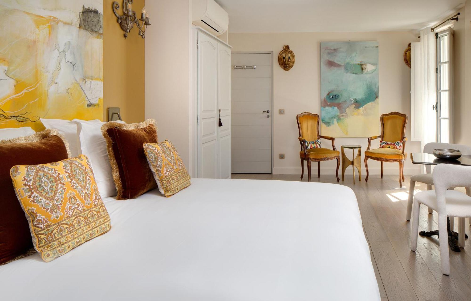 La Maison Des Augustins 4 Stars Spa Et Fitness Aviñón Habitación foto